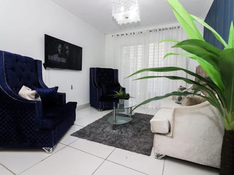 Amazing 3 Bedroom Apt READY for you WiFi Pool Apartment in Santiago de los Caballeros