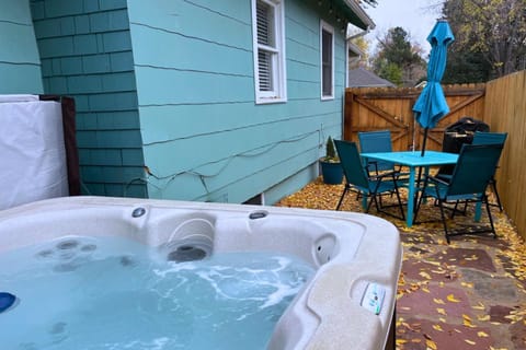 Downtown Abode with Hot Tub - Walk to CSU & Old Town House in Fort Collins