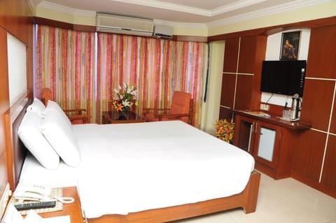 Hotel PLR Grand Hotel in Tirupati