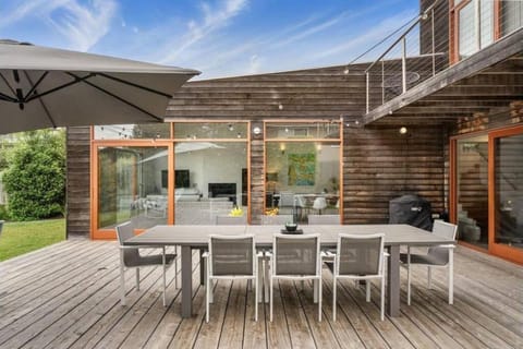 Sorrento Sea Escape - perfect family beach house with linen. House in Melbourne Road