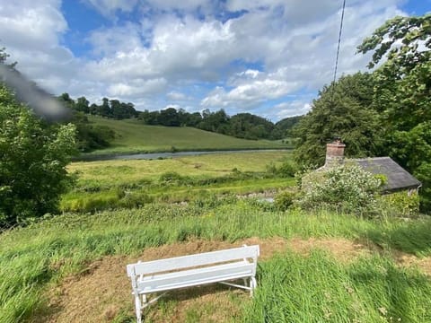 A magical hideaway overlooking the river Boyne House in Louth, Co. Louth, Ireland