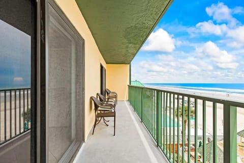 Ocean Front Condo with Amazing Views! Sunglow Resort 402 by Brightwild Apartment in Daytona Beach Shores