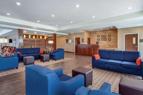 Comfort Inn & Suites Avera Southwest Hotel in Sioux Falls