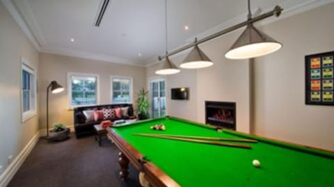 Billiard, Seating area, Evening entertainment