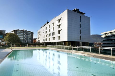 Facade/entrance, Swimming pool