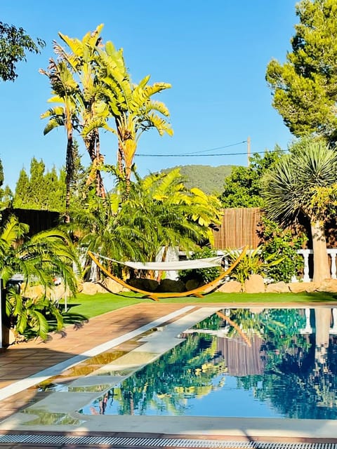 Villa con piscina gigante Villa in Ibiza