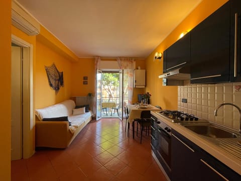 Photo of the whole room, Bedroom, pet friendly