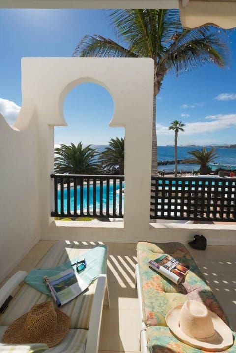 Magnífico alojamiento con vistas al océano Apartment in Costa Teguise