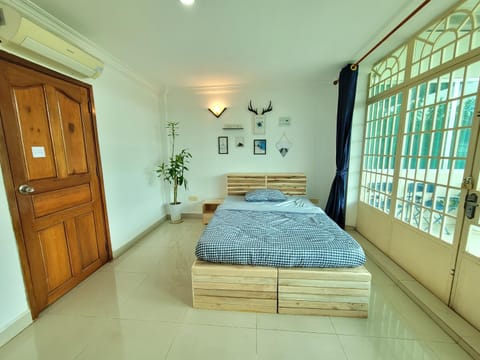 Yana House Phnom Penh Bed and Breakfast in Phnom Penh Province