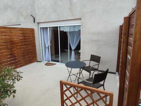 Studio meublé équipé avec terrasse privative Condo in Thionville