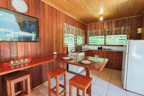 Aore Hibiscus Retreat House in Vanuatu