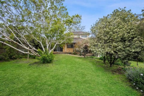 Matching Green on The Parade - perfect location! House in Ocean Grove