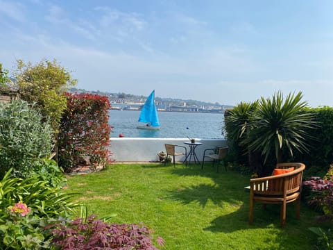 A unique and spacious river front property House in Teignmouth