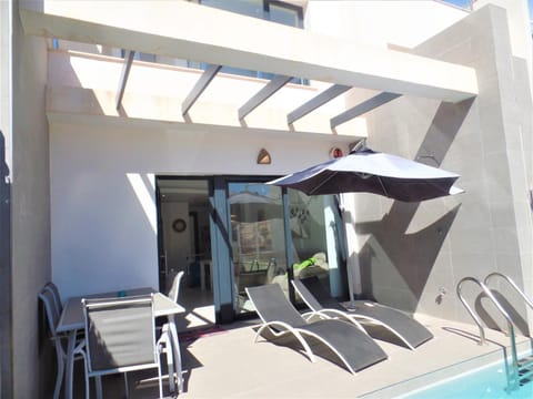 Fabulous Villa with private pool & large roof solarium Villa in Vega Baja del Segura