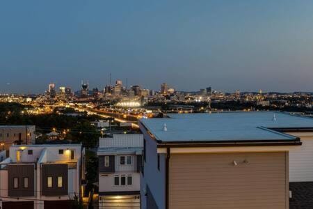 Modern Luxury Hot Tub Mini Golf Elevator Views House in East Nashville