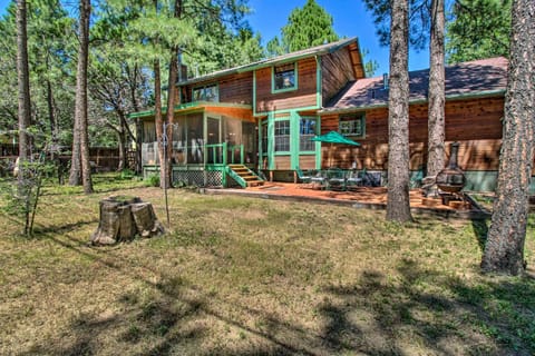 Family-Friendly Lakeside Getaway about 3 Mi to Lake! House in Pinetop-Lakeside