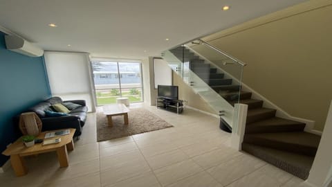 Villa 3 on Dalton Villa in Jurien Bay