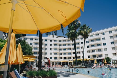 Property building, Pool view, Pool view, Swimming pool