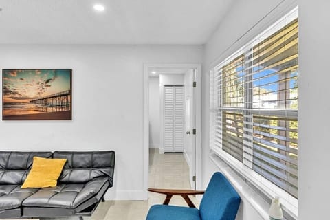 New 2 Bedroom Hollywood Beach And Hard Rock Lb1 House in Hollywood