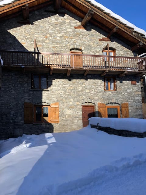 Chalet 3 Céline 6 personnes Vieux Village Chalet in Bonneval-sur-Arc