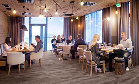 Activities, Food and drinks, Meals, Lunch, Dinner