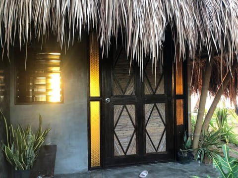 shakabrah beach club cottage House in General Luna