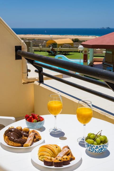 The House of Nonni Ventura - beachfront, ocean view, Wi-Fi, aircon, swimming pool Apartment in Morro Jable