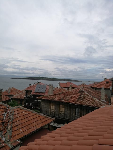 Sozopol Old Town - Guest House Fenix House in Sozopol