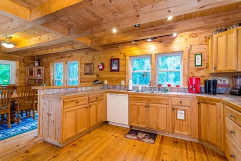 Wunderland Cabin Casa in Lake Lure