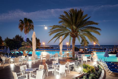 Grand Teguise Playa Hotel in Costa Teguise