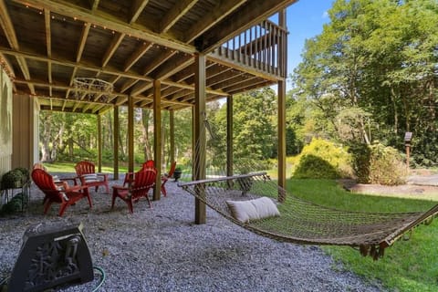 New! Wonderful Home in Peaceful, Beautiful Setting, Boone NC Casa in Brushy Fork