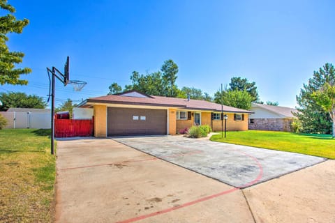 Woodward Home Near Crystal Beach Water Park! Haus in Woodward