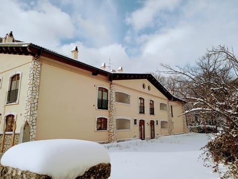 Property building, Day, Winter