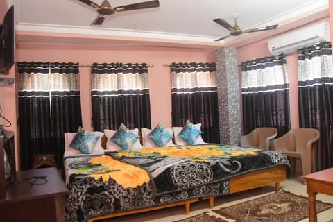 HOTEL ROYALE Hotel in Kolkata