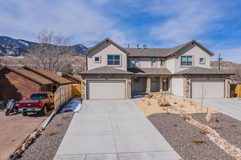 4BD Pikes Peak Views Minutes to Hiking & Dining Casa in Old Colorado City