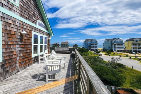 Hatteras Station BX460 House in Buxton