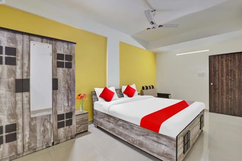 Hotel Relax Inn Hotel in Gandhinagar