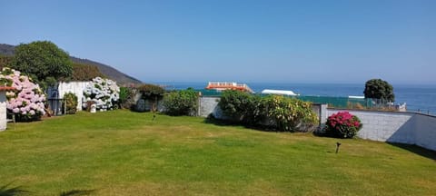 CASA EN PLAYA DE RAZO CON JARDIN Y VISTAS AL MAR House in Bergantiños