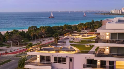 Property building, Balcony/Terrace, Sea view