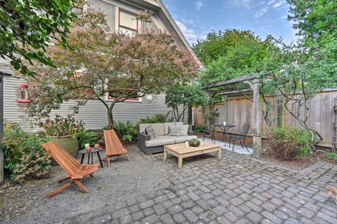 Stunning Queen Anne House with Private Patio! Casa in Queen Anne