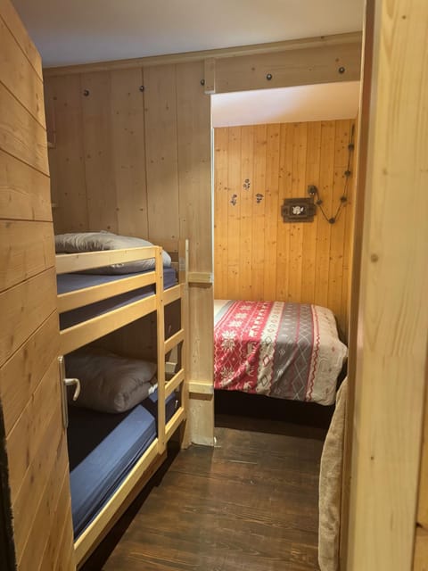 PRALOUP BEL APPARTEMENT STYLE CHALET Apartment in Barcelonnette