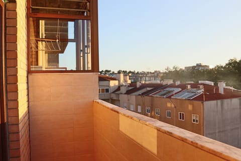 Сomfortable apartments and free garage parking Apartment in Porto