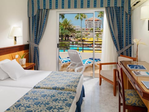 H10 Las Palmeras Hotel in Playa de las Americas