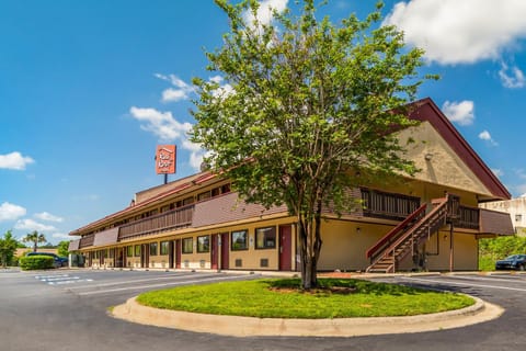 Red Roof Inn Columbia East - Ft Jackson Motel in Dentsville