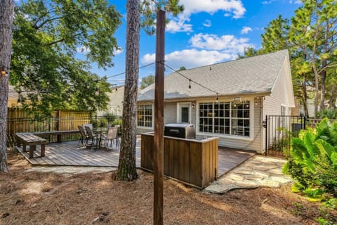 Sunrunner Cottage House in Pensacola