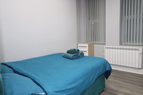 Ground Floor 1 Bed Flat Dartford- 1 - Fully Equipped - Fibre Wifi - AIRPORT PICK-DROP AVAILABLE Apartment in Dartford