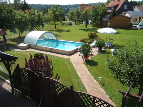 Garden, Swimming pool, Swimming pool