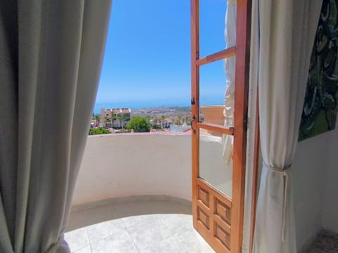 Lovely 2 bedroom in Capuchinos, San Juan de Capistrano, Nerja Apartment in Nerja