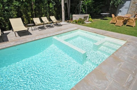 Garden, Garden view, Pool view, Swimming pool, sunbed