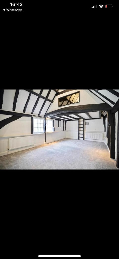 Historic Grade 2 listed, Town centre, St.Neots Cambridgeshire Apartment in Huntingdonshire District